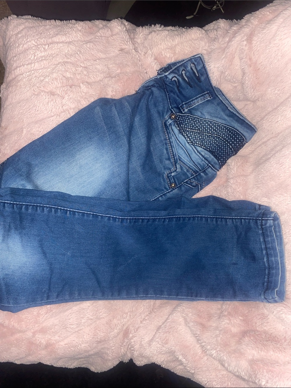 Women's Skinny Jeans in Faded Blue Denim